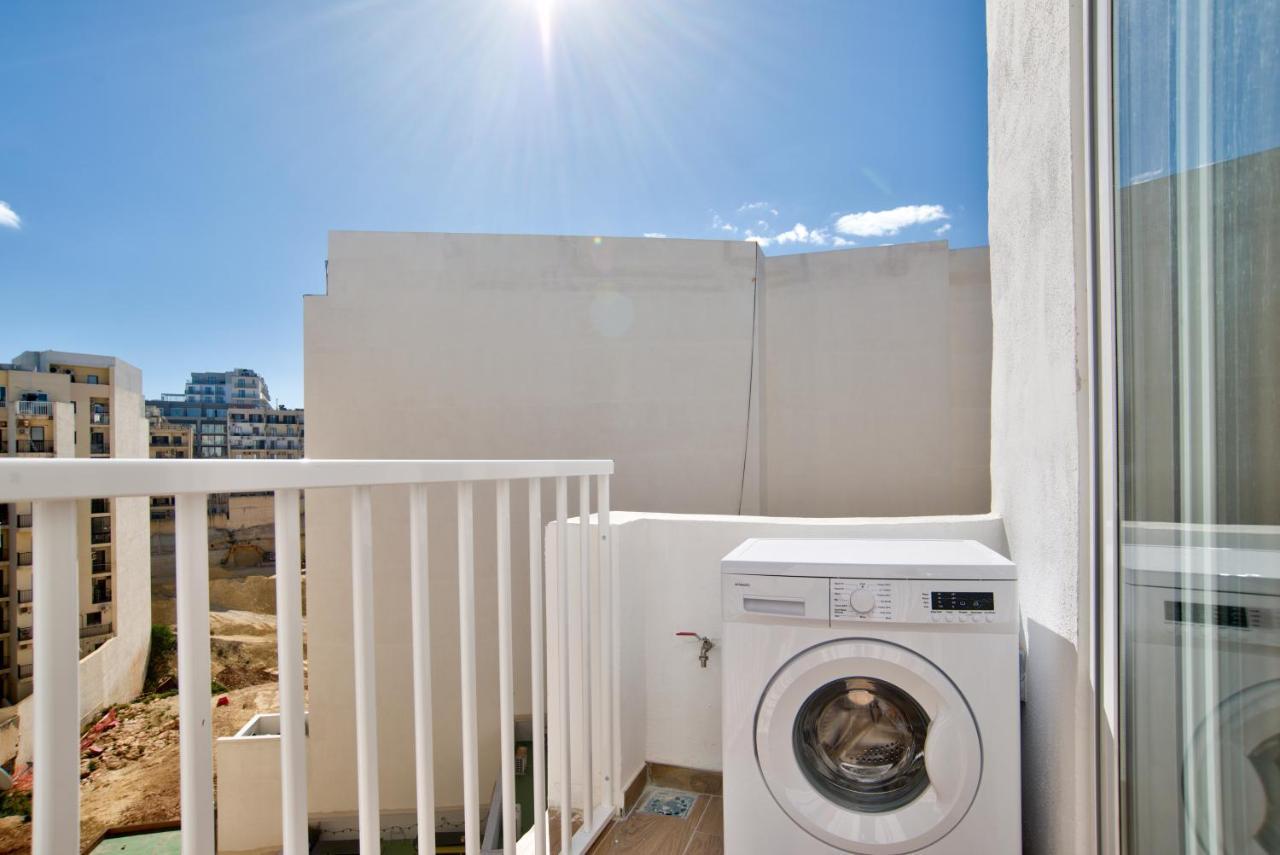 Sliema 2-Bedroom Central Apartments And Penthouse With Jacuzzi Екстер'єр фото